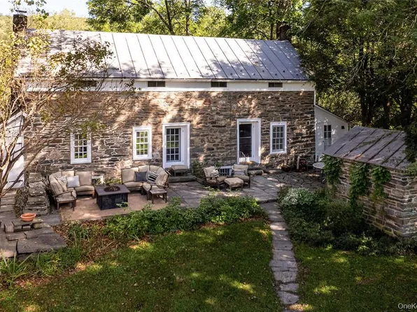 90 Upper Whitfield Rd, Accord, NY 12404