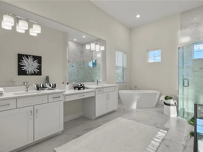 15429 Turin Dr — Photo 21