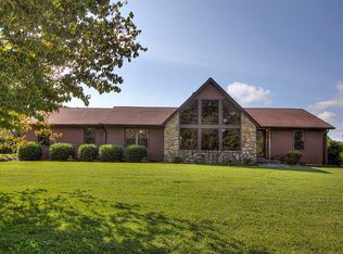 3352 Melanie Dr, Maryville, TN 37804