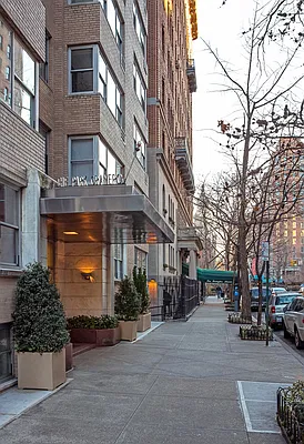 Sold by Brown Harris Stevens | media 22