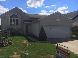 2834 Paddington Dr SE, Kentwood, MI 49512