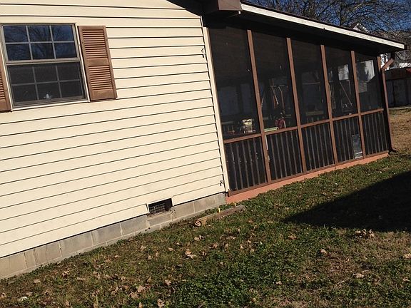 3rd image of 1805 Wayne Ave