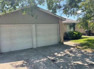 8619 Valley Forest Dr, Houston, TX 77078