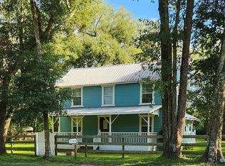 2458 NE 97th Street Rd, Anthony, FL 32617