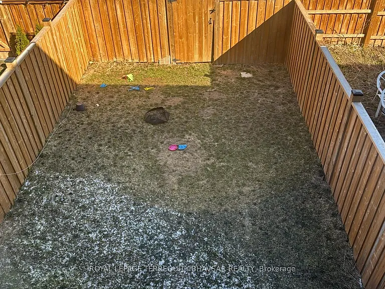 34 Stonehill Ave — Photo 25