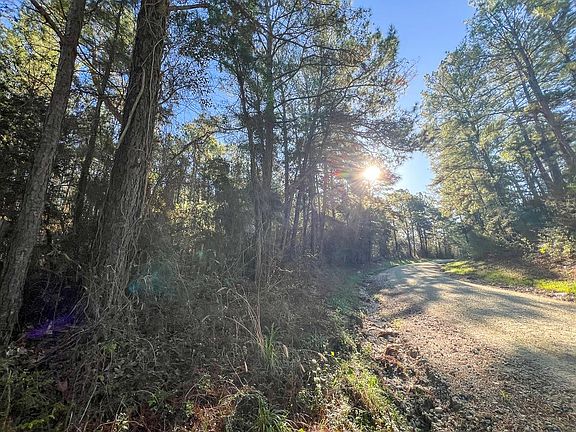 3rd image of 1 Bishop Rd