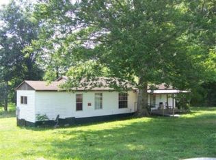 1621 Upper Hilham Rd, Livingston, TN 38570