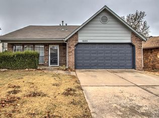 1605 W Gary St S, Broken Arrow, OK 74012