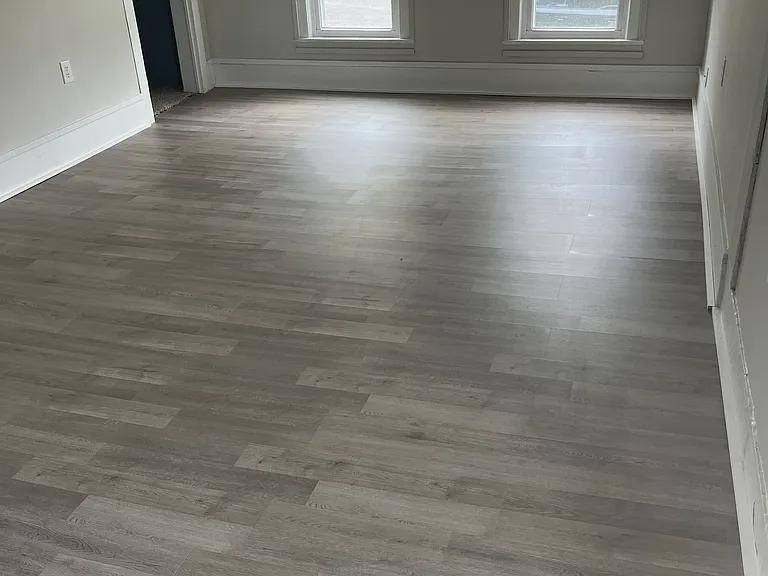 155 W Oneida St — Photo 5