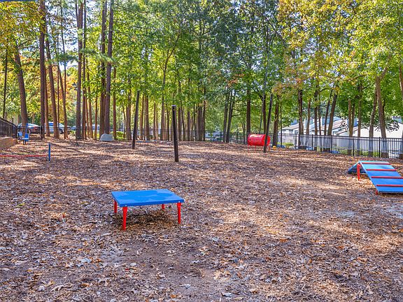 4th image of 7304 Calibre Park Dr #3-202