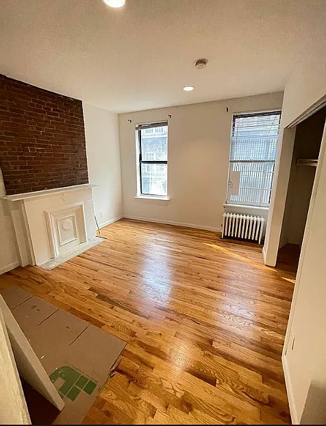 1st image of 328 E 55th St APT 6