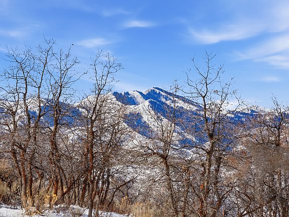 2nd image of 2014 Canyon Gate Rd