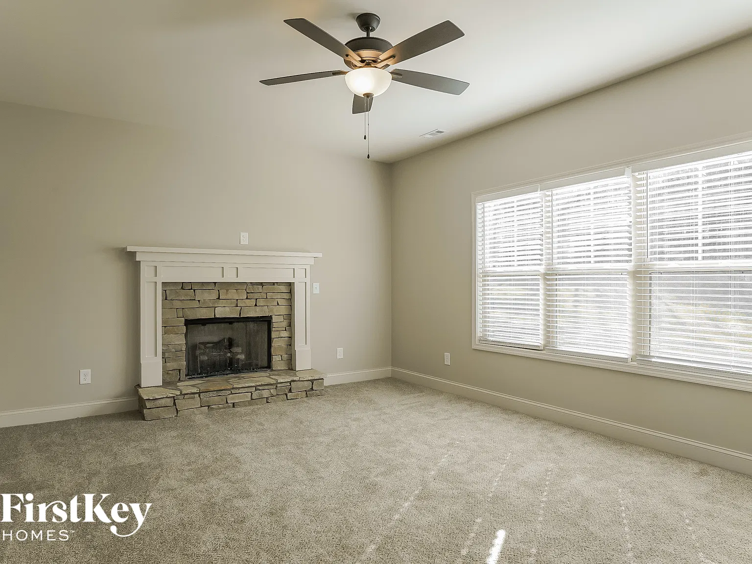 3 bed, 2.5 bath, 2112 sqft, $2,505 — Photo 3
