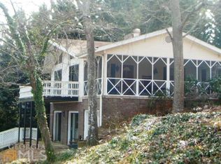 157 Cleveland Dr, Toccoa, GA 30577