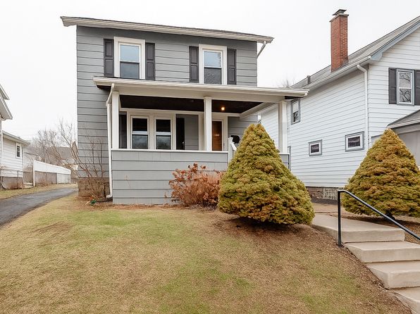 81 Van Bergh Ave