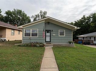 2916 Locust St, Saint Joseph, MO 64501