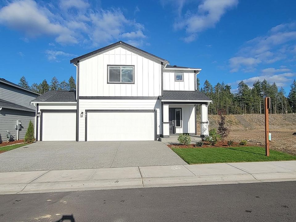 1st image of 101 NE Belfair Station #124