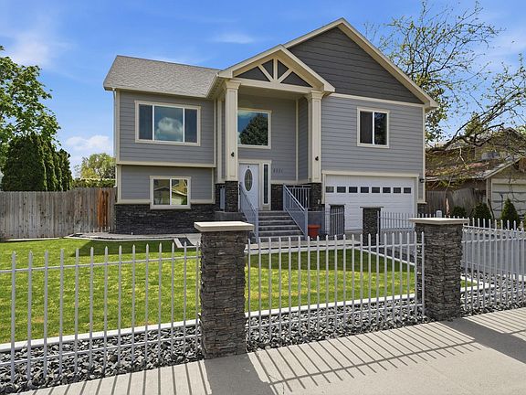 2nd image of 8021 W Hood Ave
