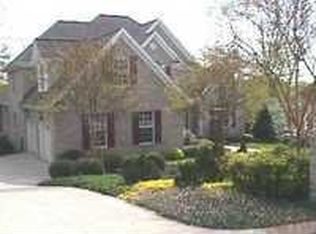 7411 Riverridge Dr, Chattanooga, TN 37416