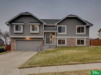 6733 Michelle Ave, La Vista, NE, 68128