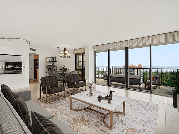 4th image of 936 Intracoastal Dr APT 21B