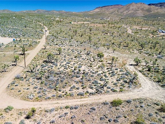 4th image of 329-08-242 W INYO Drive