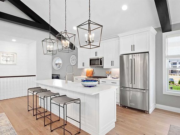 5th image of 42204 Silver Birch Ln #42-204