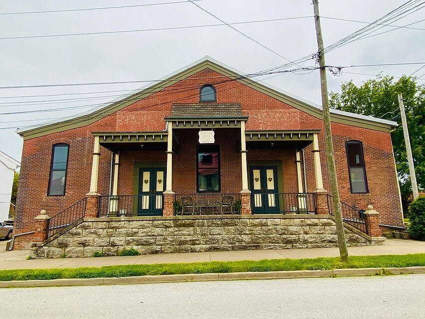 518 Vine St, Boonville, MO 65233 MLS 23387 Zillow