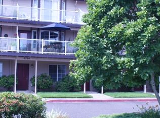 2754 E McLoughlin Blvd, Vancouver, WA 98661