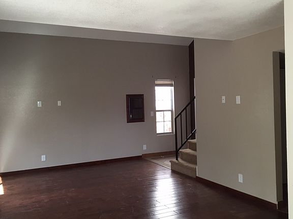 2nd image of 1704 Ashley Park Ct