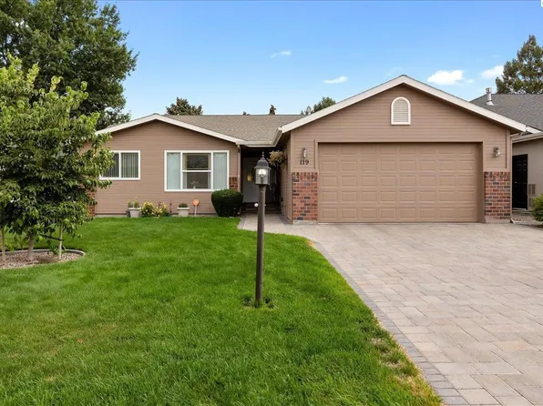 119 Bellerive Ln, Pasco, WA 99301