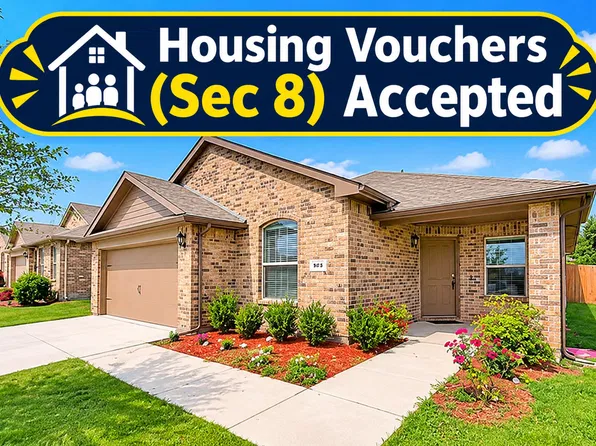 945 Loftin St, Crowley, TX 76036