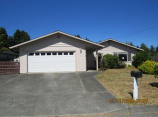 5914 Walnut Dr, Eureka, CA 95503