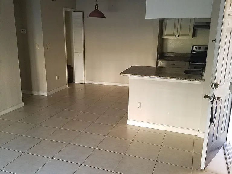 2550 N Alafaya Trl #1105 — Photo 6