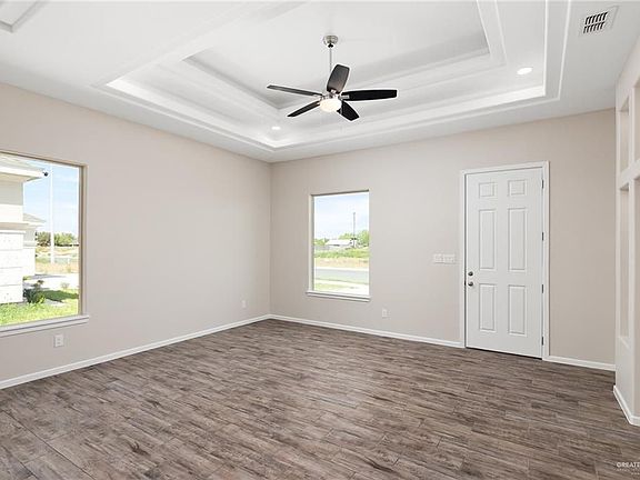 3rd image of 10729 Sugar Bear Dr