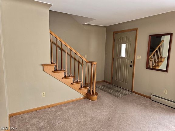 2nd image of 842 Edenridge Dr