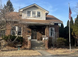 1622 E Walnut Ave, Des Plaines, IL 60016