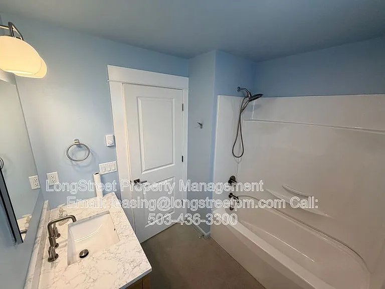 1749 SE 46th Ave — Photo 18