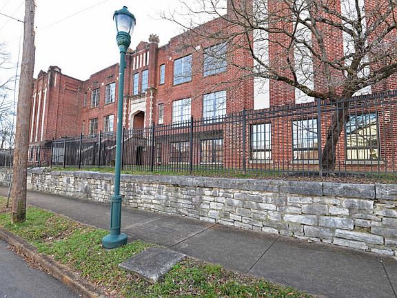 2nd image of 1000 E Martin Luther King Blvd APT 102
