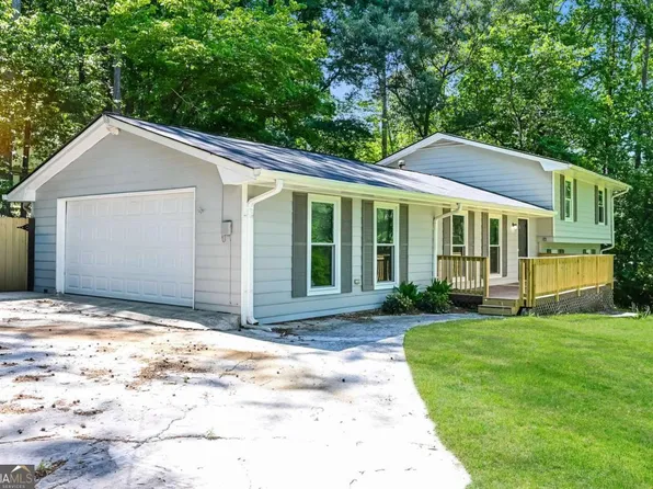 2545 King George Ct NE, Conyers, GA 30012