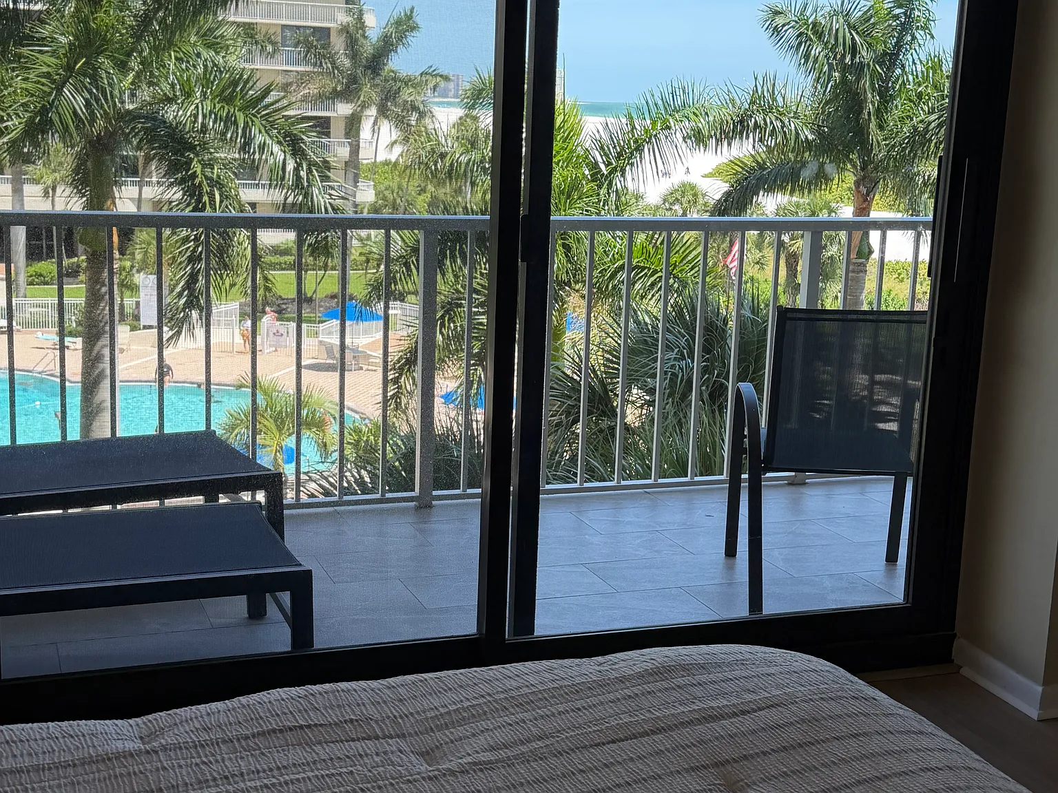 2 bed, 1010 sqft, $10,000 — Photo 4