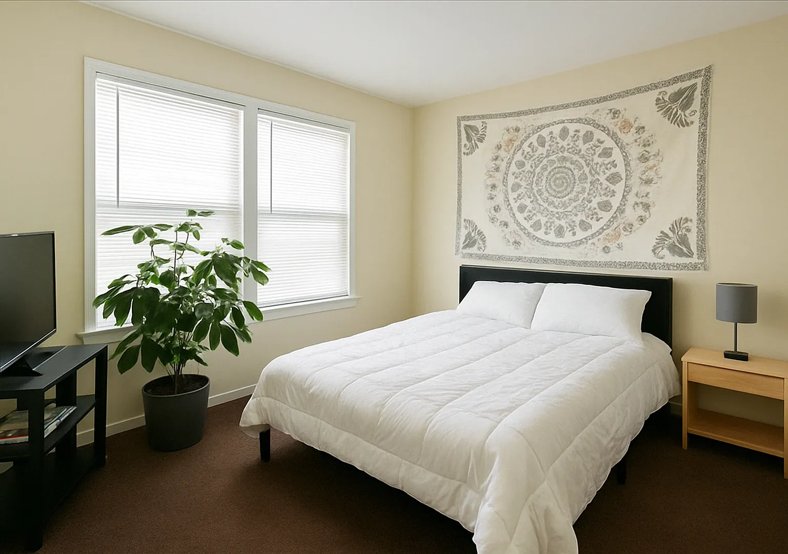708/710 N Chauncey Ave — Photo 4