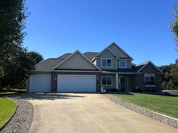 13768 Peninsula Dr, Galesburg, MI 49053