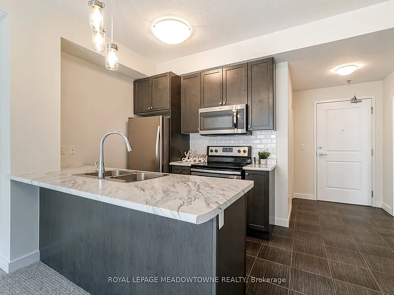2486 Old Bronte Rd #402 — Photo 11