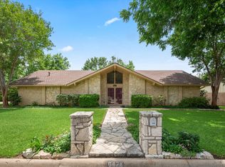 6428 Suncrest Ct, North Richland Hills, TX 76180