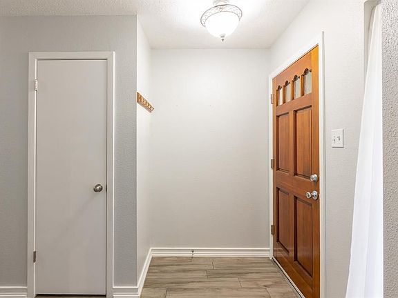 4th image of 2003 Varuna Ct