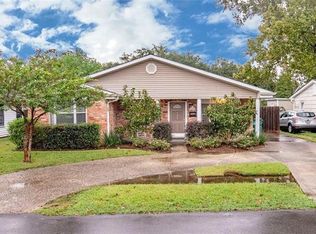 313 Madelyn Ln, River Ridge, LA 70123