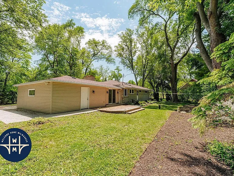 12400 Elmhurst Pkwy — Photo 20