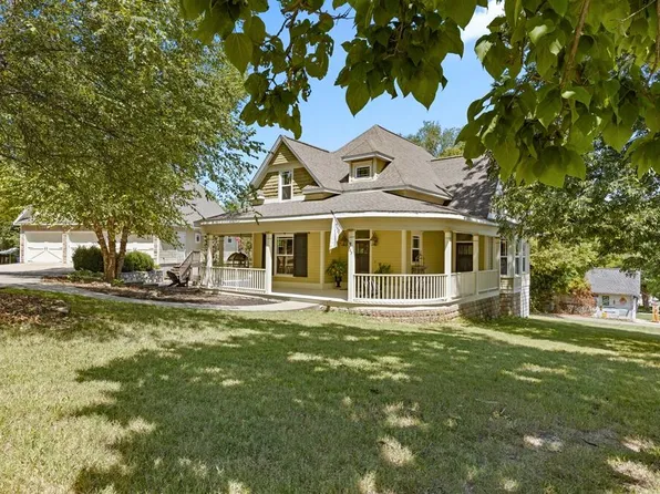 523 S Clifford St, Harrison, AR 72601