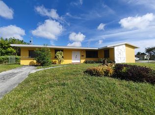 15925 SW 105th Ct, Miami, FL 33157